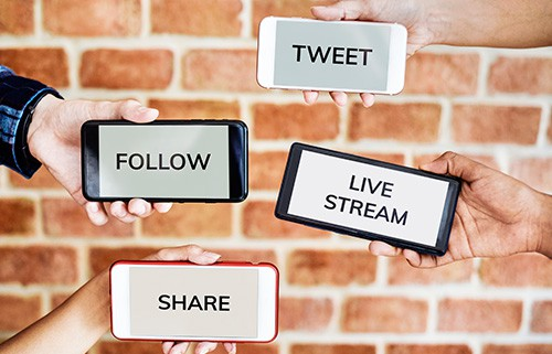 social media do's and don'ts after car wreck